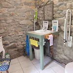 Lüks kamp alanı 'glamping' Tents One Of Three To Rent Fully Equipped Private Equipped Kitchen Tents Too Saint-Michel-de-Montjoie