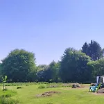 Lüks kamp alanı 'glamping' Tents One Of Three To Rent Fully Equipped Private Equipped Kitchen Tents Too Saint-Michel-de-Montjoie
