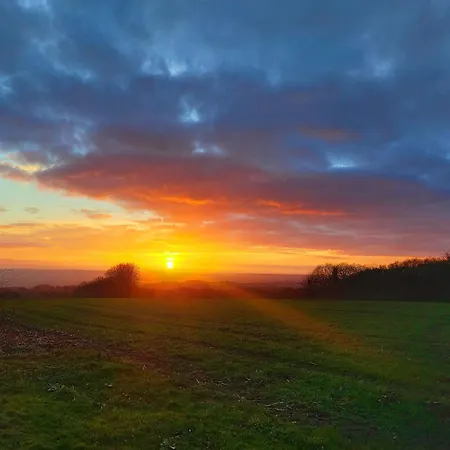 'glamping' Tents One Of Three To Rent Fully Equipped Private Equipped Kitchen Tents Too Saint-Michel-de-Montjoie