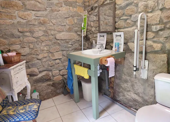 אוהל מפואר 'glamping' Tents One Of Three To Rent Fully Equipped Private Equipped Kitchen Tents Too Saint-Michel-de-Montjoie